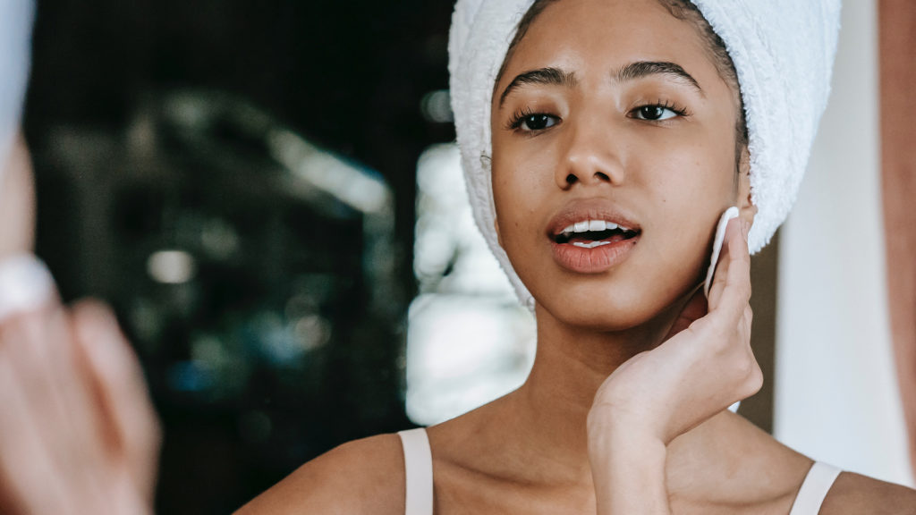 Agua-micelar-Deliplus-de-Mercadona,-opinión