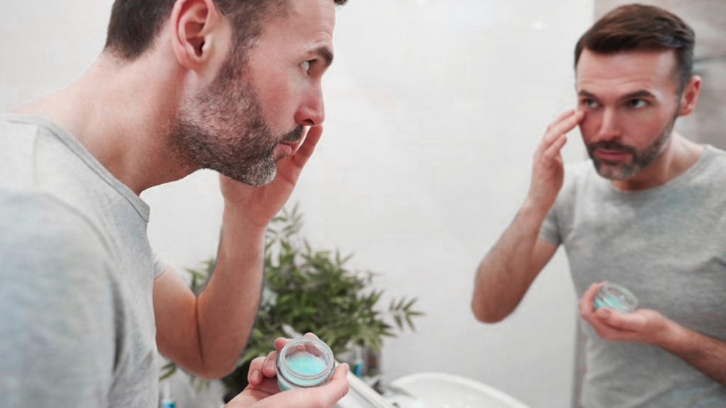 Las-mejores-cremas-antiarrugas-para-hombres-de-40-años